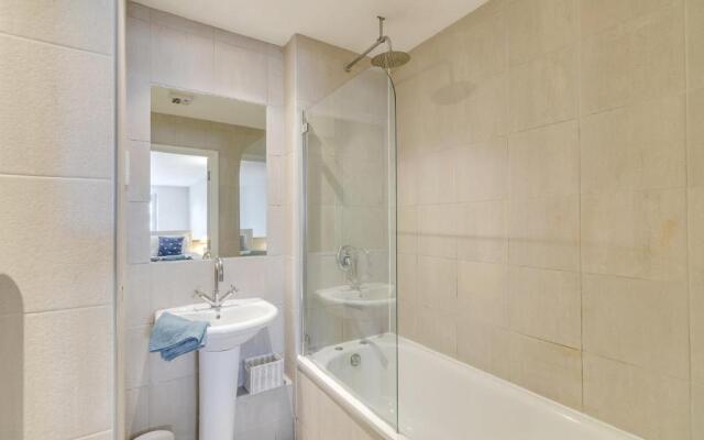King St 1 bed apartment