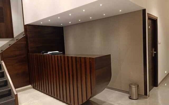 Hotel Flora Suites