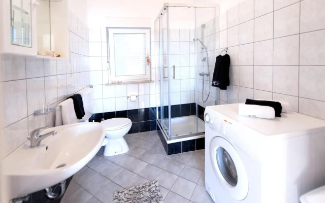 Bungalow With 2 Bedrooms in Montižana, With Wonderful sea View, Privat - Hotel in Porec - Photo 5