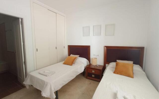 Luxury apartment with sea views in golf area.