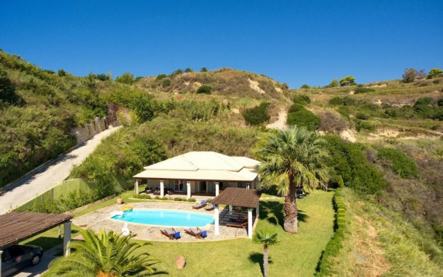 Villa-aris Stunning sea Views