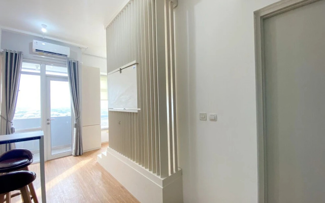 Homey And Elegant Studio Vasanta Innopark Apartment