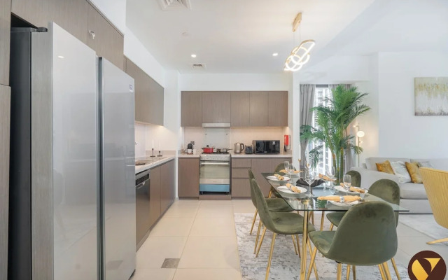 30th Floor Near Burj Khailfa Dubai Mal