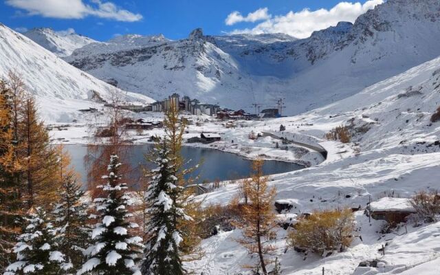 Rond Point des Pistes 30160