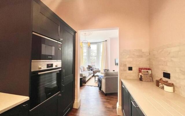 Redland Suites - Apartment 4