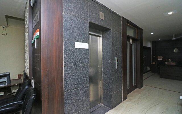 Hotel Taj Way Inn