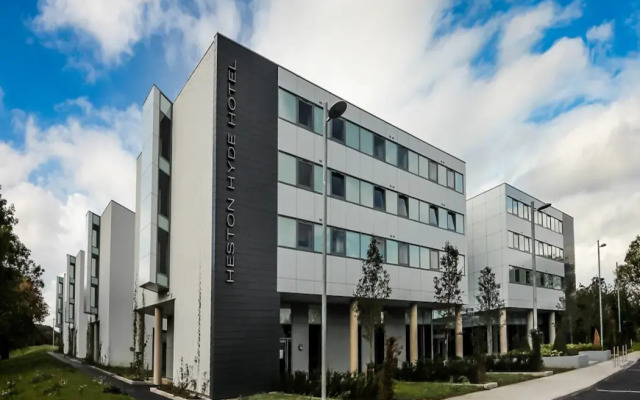 Heston Hyde Hotel