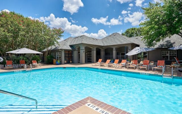 The Domain Luxury Suites by Sonder