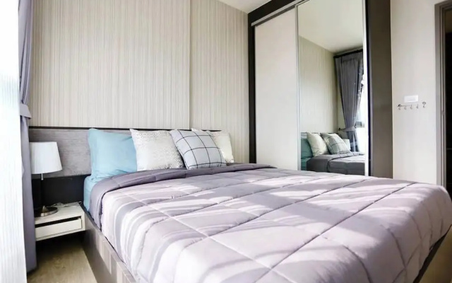 Fully Furnished Excellent Location -next to Beach