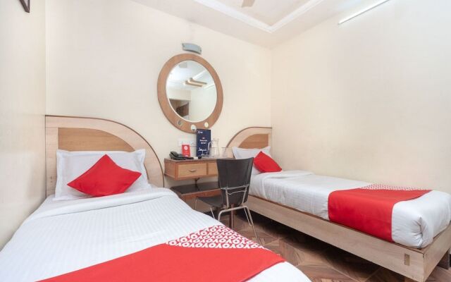 Oyo 16890 Hotel Srm Central Park