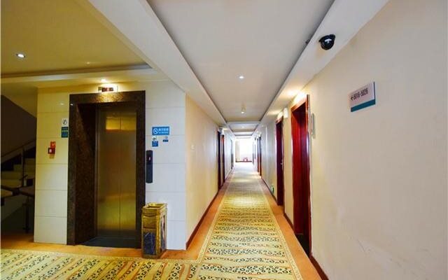 City Comfort Inn Guilin Railway Station Overpass