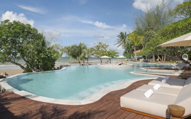 Mercure Rayong Lomtalay Villas N Resort