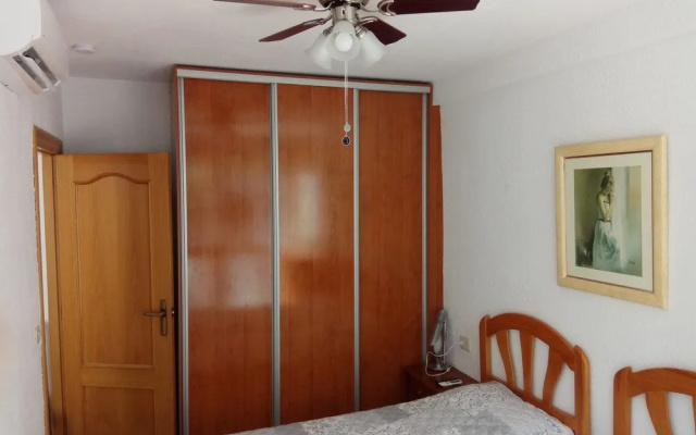 Apartment 1 bedroom 90m Levante Beach