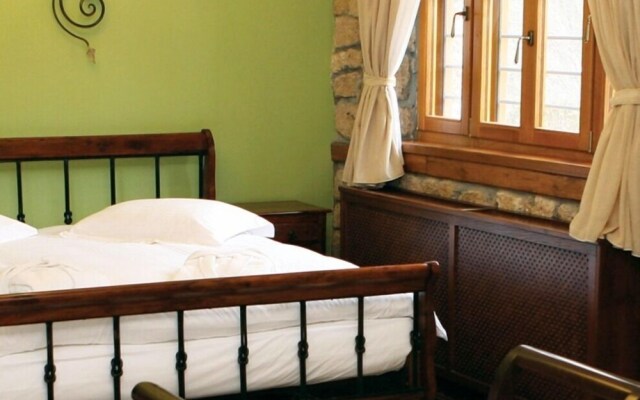 Roes Suites