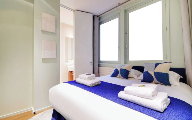 Fabulous House : a Gem in Chic Western Paris