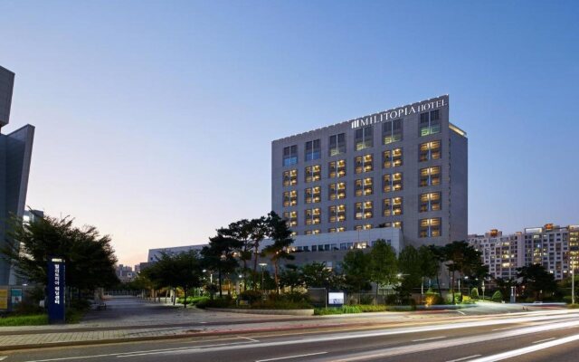 Wirye Militopiahotel By Marine