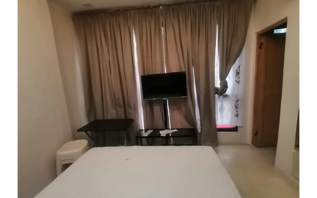 Tri A's Building by Oyo Rooms