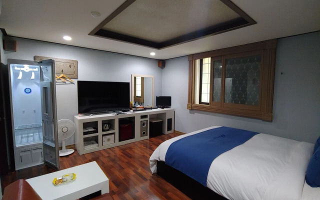 SKY Hotel