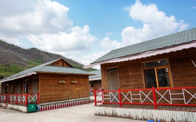 Zhoufu Manor