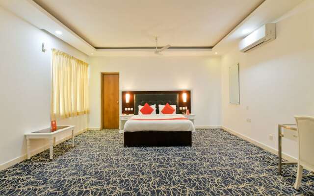 OYO 15092 Kavitha International