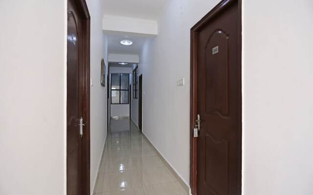 OYO 9846 Royal Plaza
