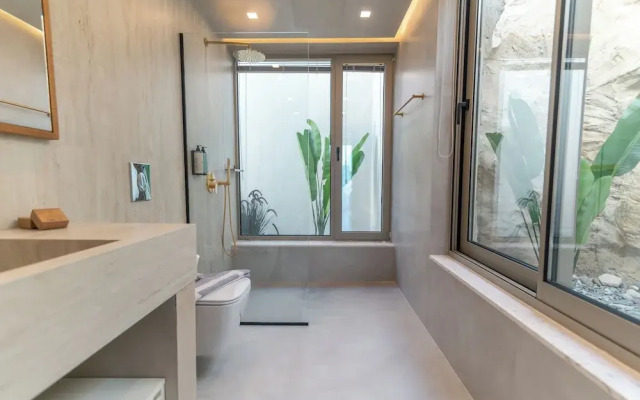 Akres Luxury Sea View Villas