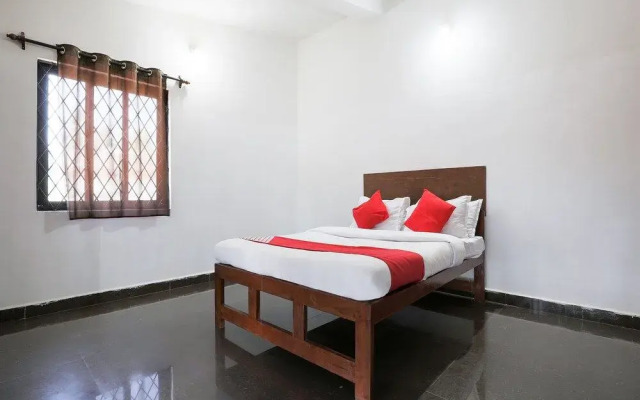 Oyo 39571 Baga Beach Comfort