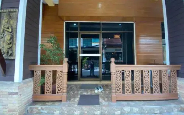 ZEN Rooms Nanai Soi 2