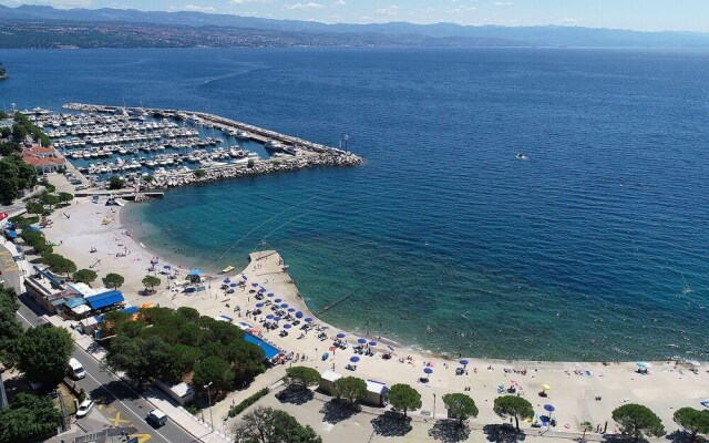 Designed Apartment with Swimming Pool