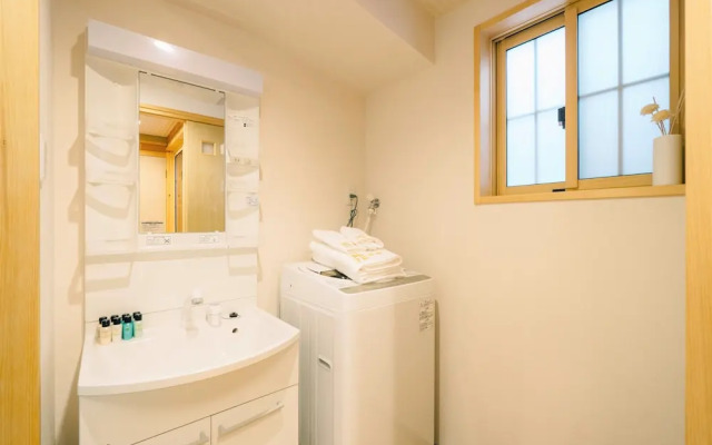 Miro Saiinnishi Imadacho Tei