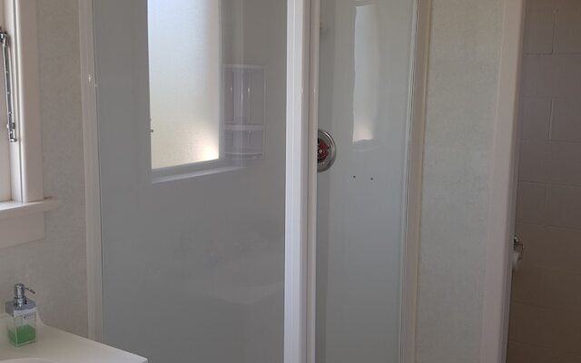 554 Moana Court Motel