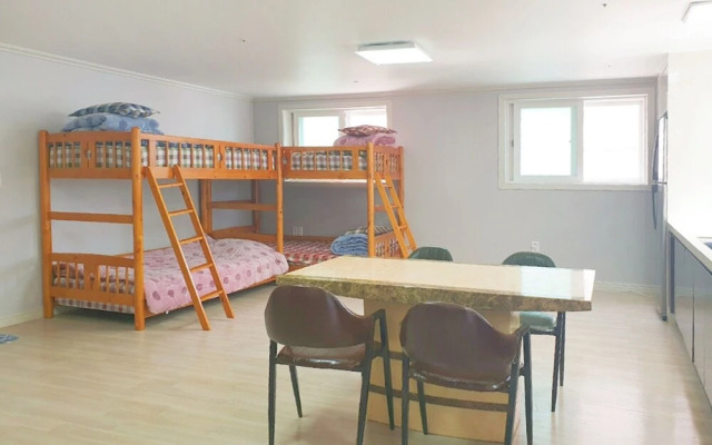Tongyeong Sarang Hostel