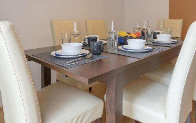 Kingsize Central Station Residence