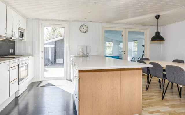 10 Person Holiday Home in Vestervig-by Traum