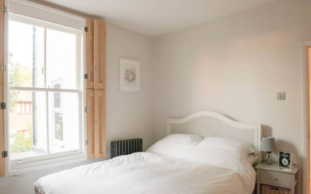 Rustic 1 Bedroom Peckham Flat