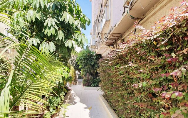 Apartment Brique, 2BR, Tel Aviv, Center, Dizengoff St, #TL55