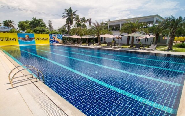 Luxury 5br Pool Villa and Sport Center