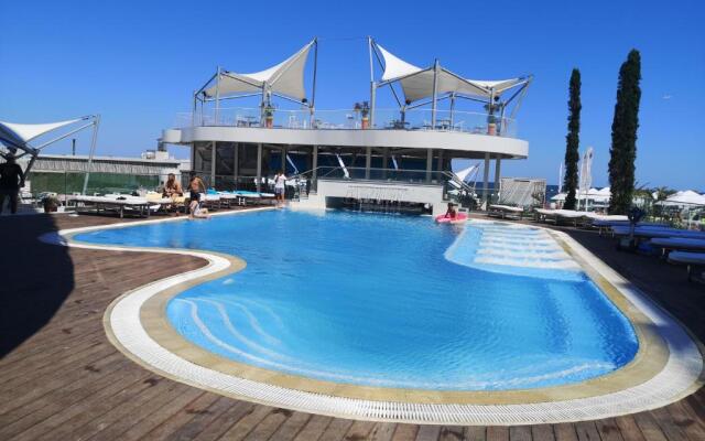 Apartament 708 White Tower