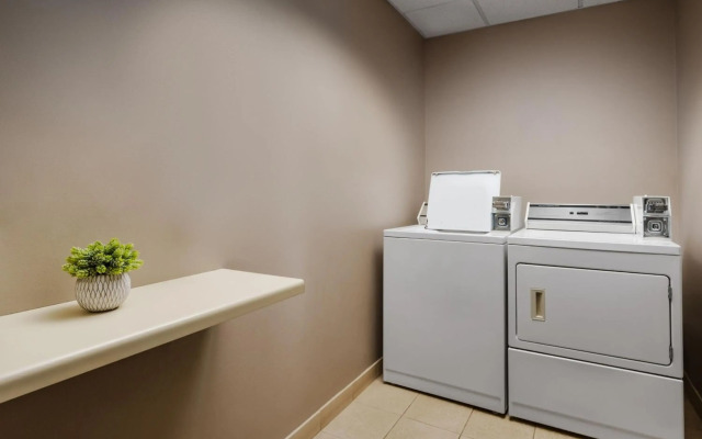 Courtyard by Marriott Sacramento Folsom