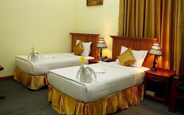 Hotel Golden Land