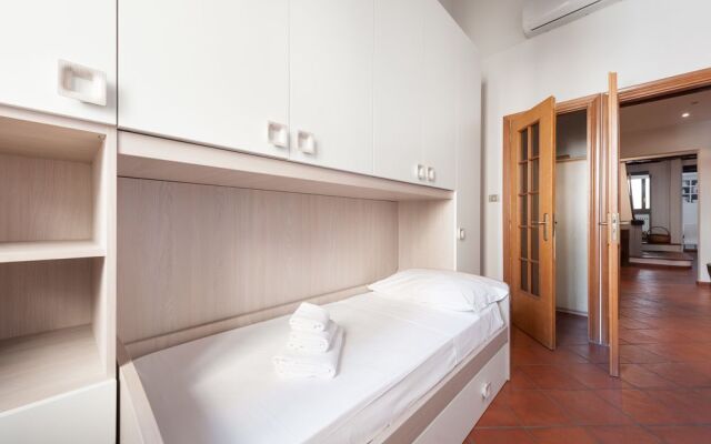 Short-let Florence Apartment Parione