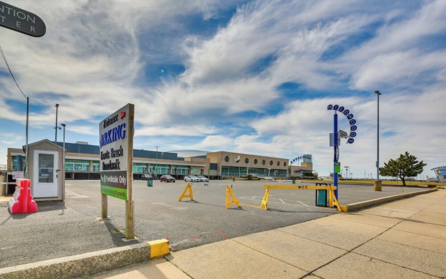 Wildwood Apartment - Porch & Enclosed Sunroom!