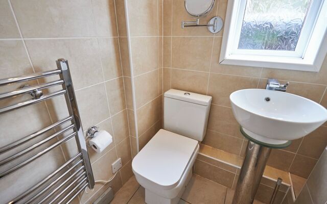 Host Stay The Paddock