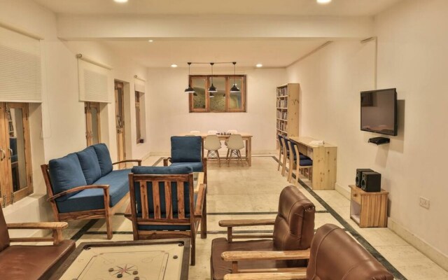 Ree Hostel