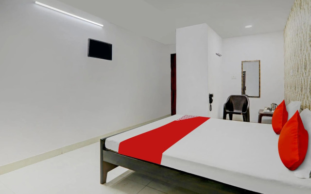 OYO Flagship 80499 New Bhandan Lawn