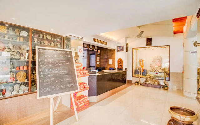 OYO Flagship 19825 Hotel Panchratna