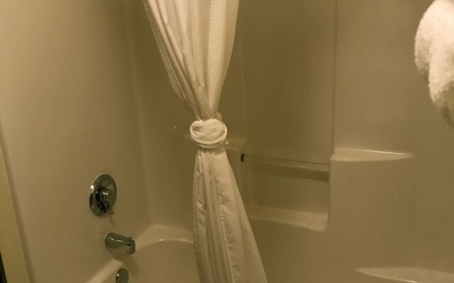 FairBridge Inn & Suites Kellogg