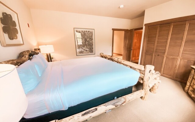 Red Hawk Townhomes 2338