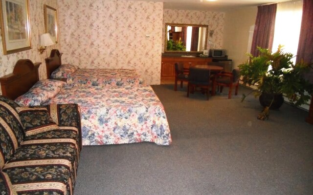 Canadiana Inn