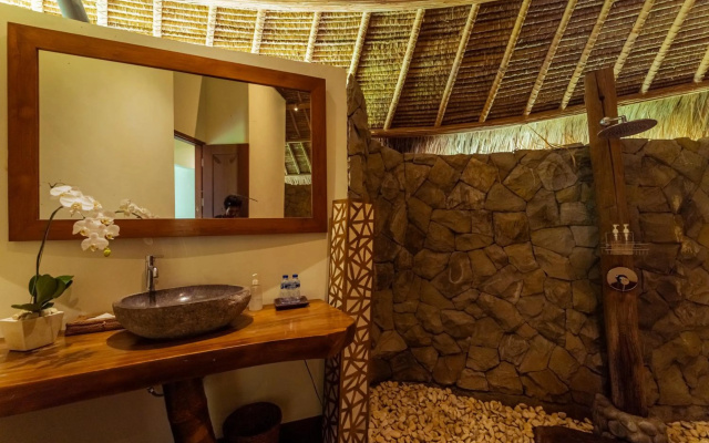AU5OMP - Luxury Villa 5 BR in Ubud, Bali with Private Area – Bathroom – Ubud